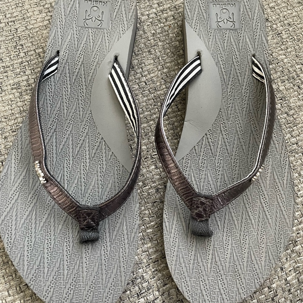 3-pair sandals women size 9